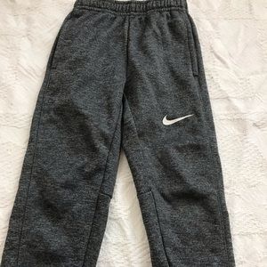 Nike Dri-fit 4/xs